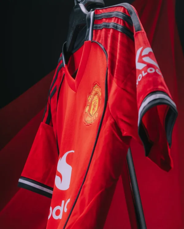 Manchester United Home Jersey 25/26 (Player Version) - Image 5